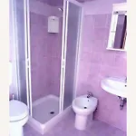 Bright With Outdoor Pool Apartman